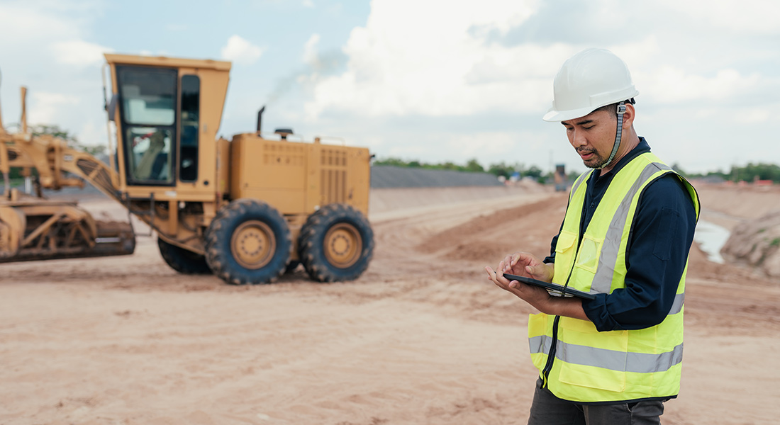 equipment appraiser checking equipment, why equipment vendors need appraisers